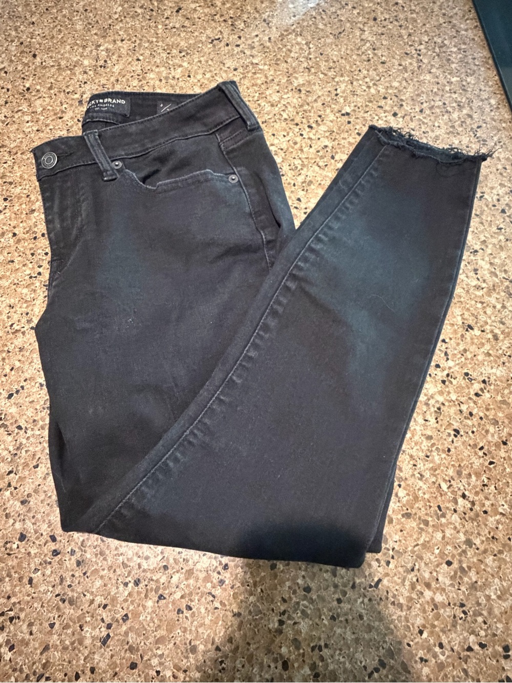 Low-Rise Black Skinny Jeans for Women